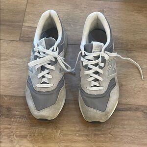 New Balance 997H Men's Gray and White Sneakers